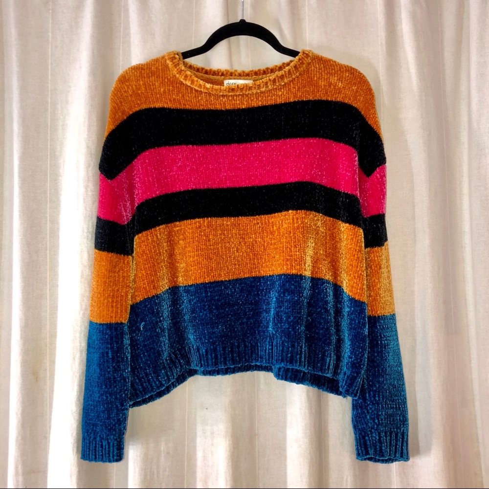 Color Block Sweater - Picture 2 of 3
